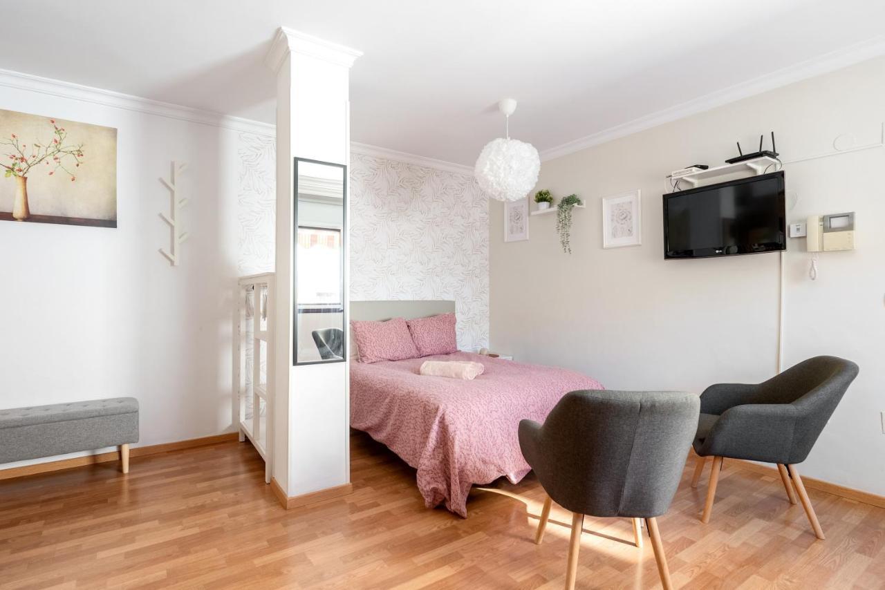 Carmen Estacion Appartement Málaga Buitenkant foto