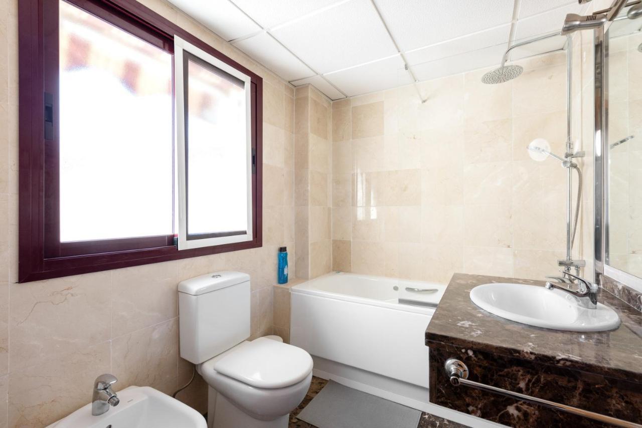 Carmen Estacion Appartement Málaga Buitenkant foto