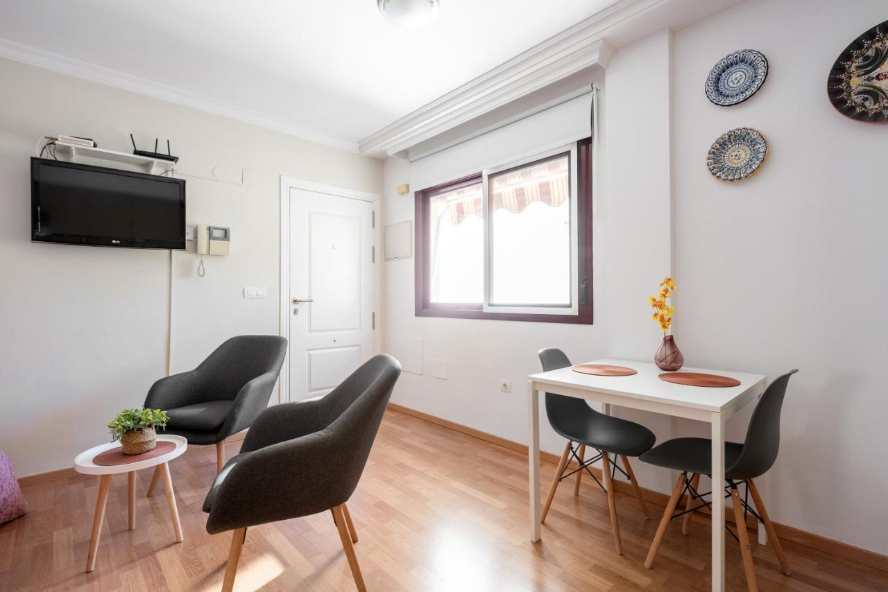 Carmen Estacion Appartement Málaga Buitenkant foto